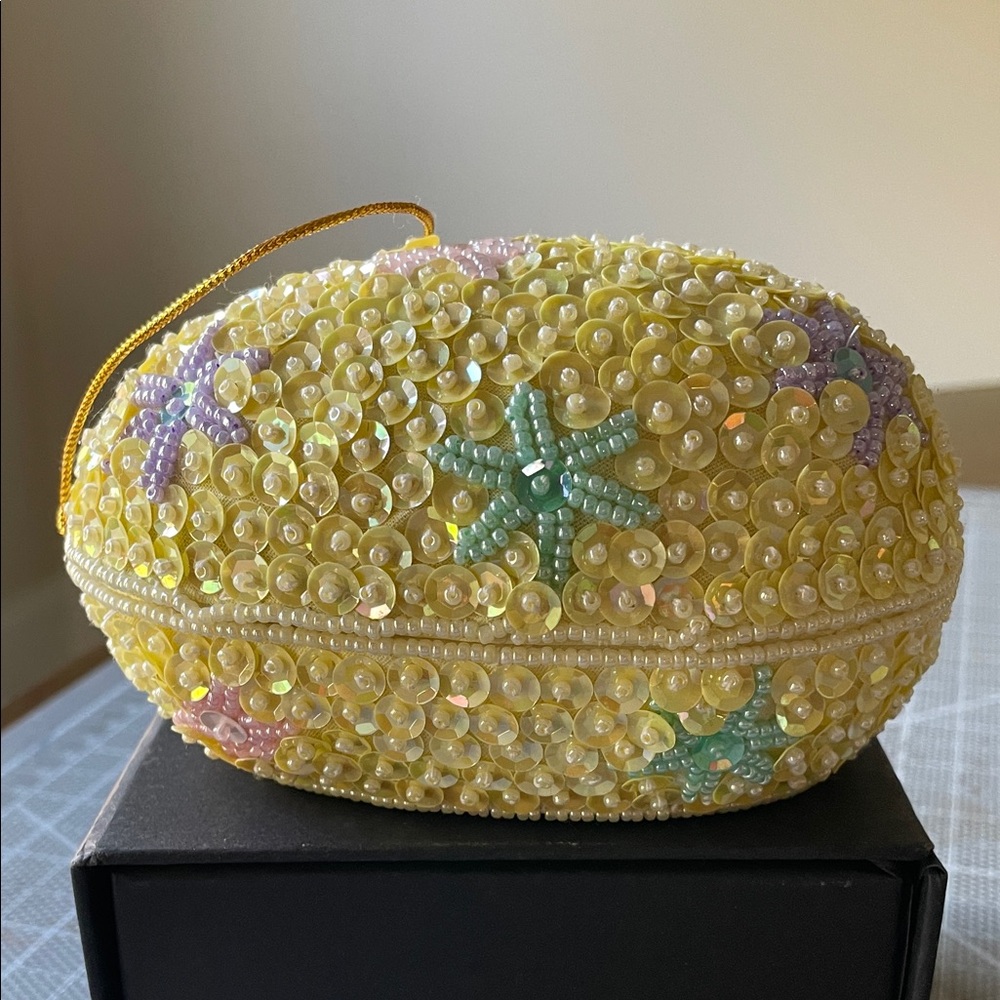 Neiman Marcus Pastel Starfish Beaded box